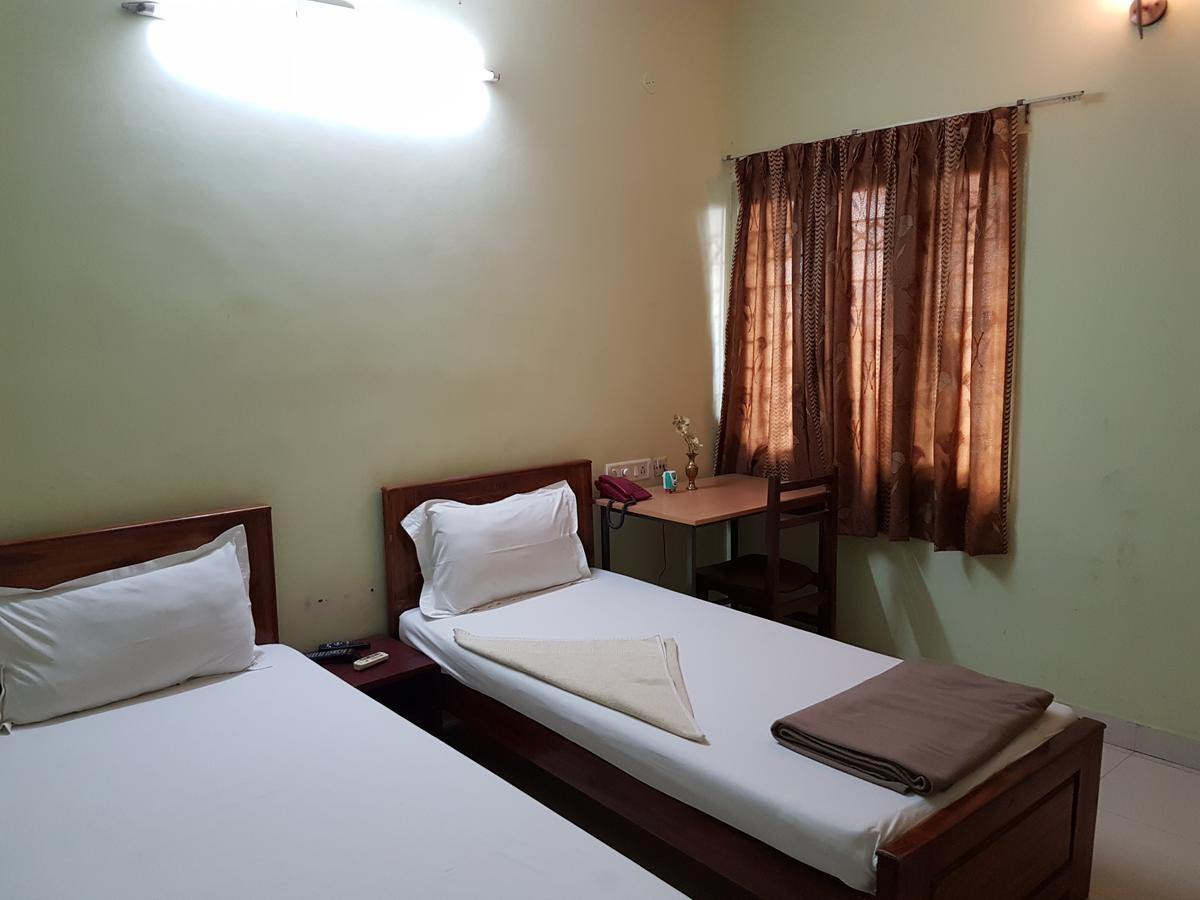 Orchid Serenity Bed and Breakfast Chennai Esterno foto